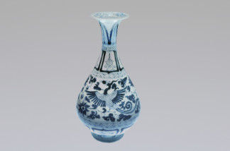 青花凤穿花纹玉壶春瓶