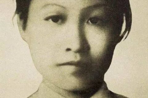 年轻时的赵一曼